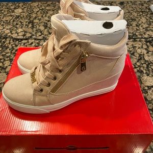 Guess Wedge sneaks
